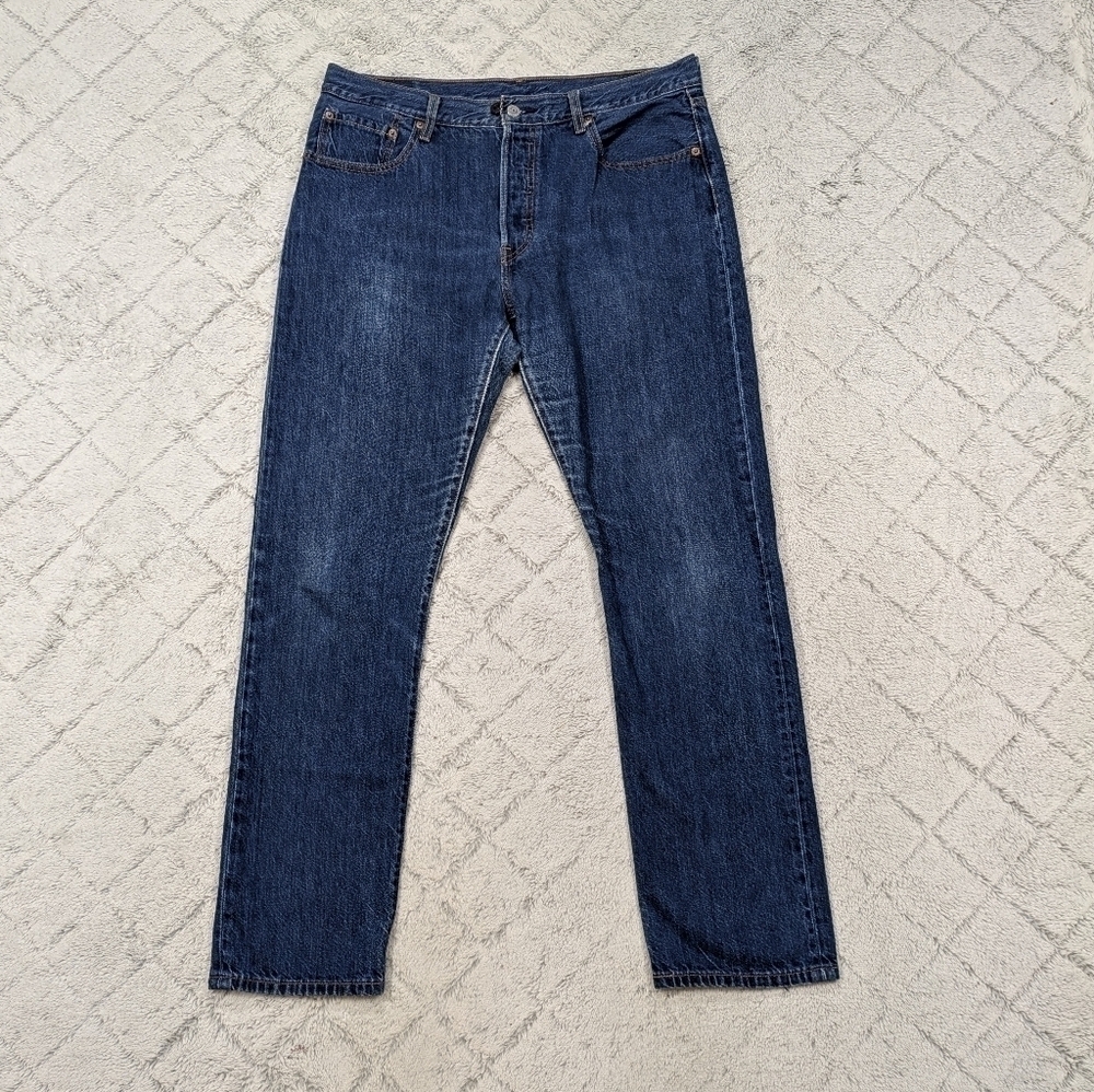Levi's Jeans Men's 32x32 Blue 501 Stone Washed Cotton Button Fly Straight Fit
